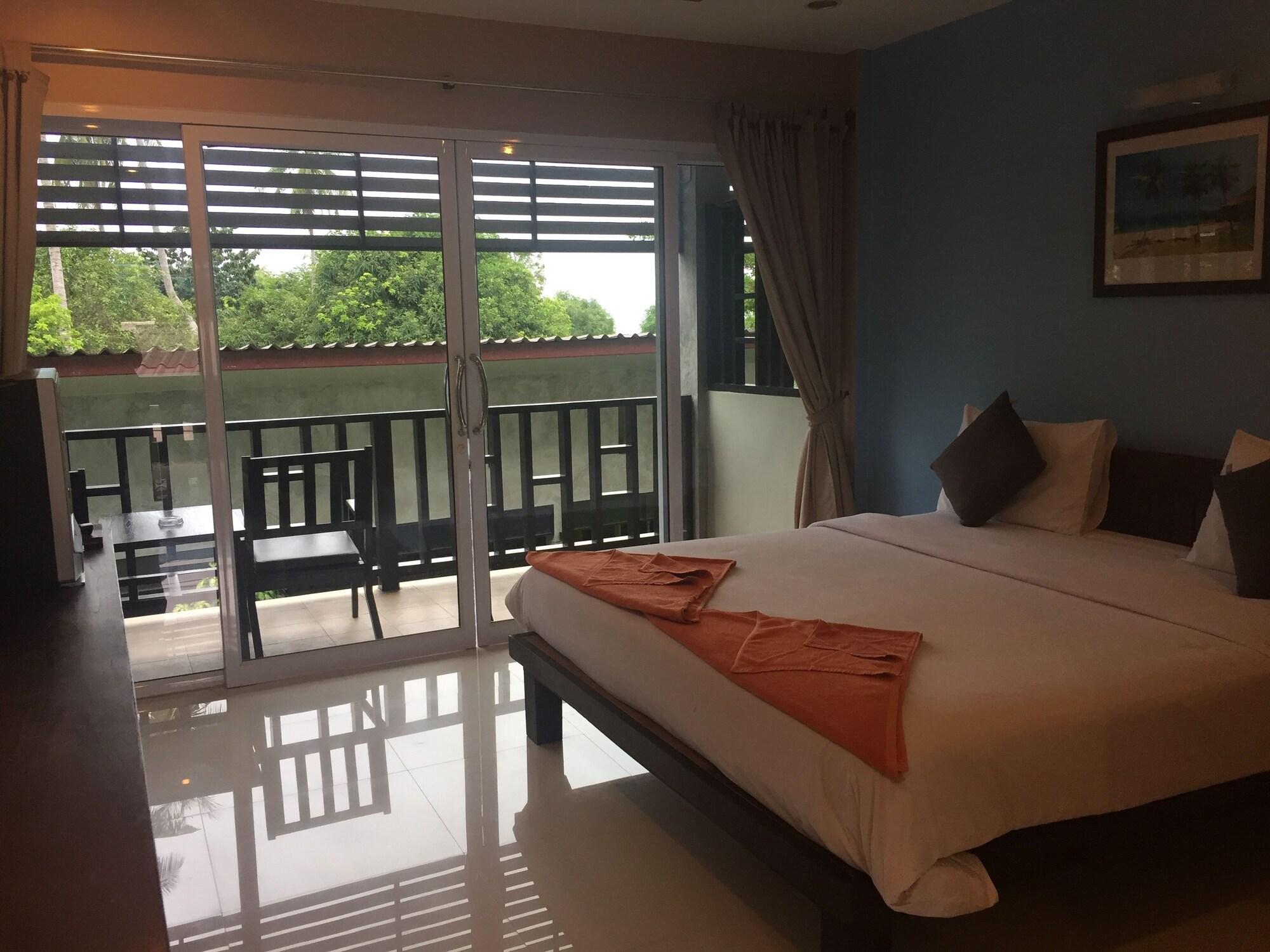 Baan Suan Ta Hotel Тау Экстерьер фото