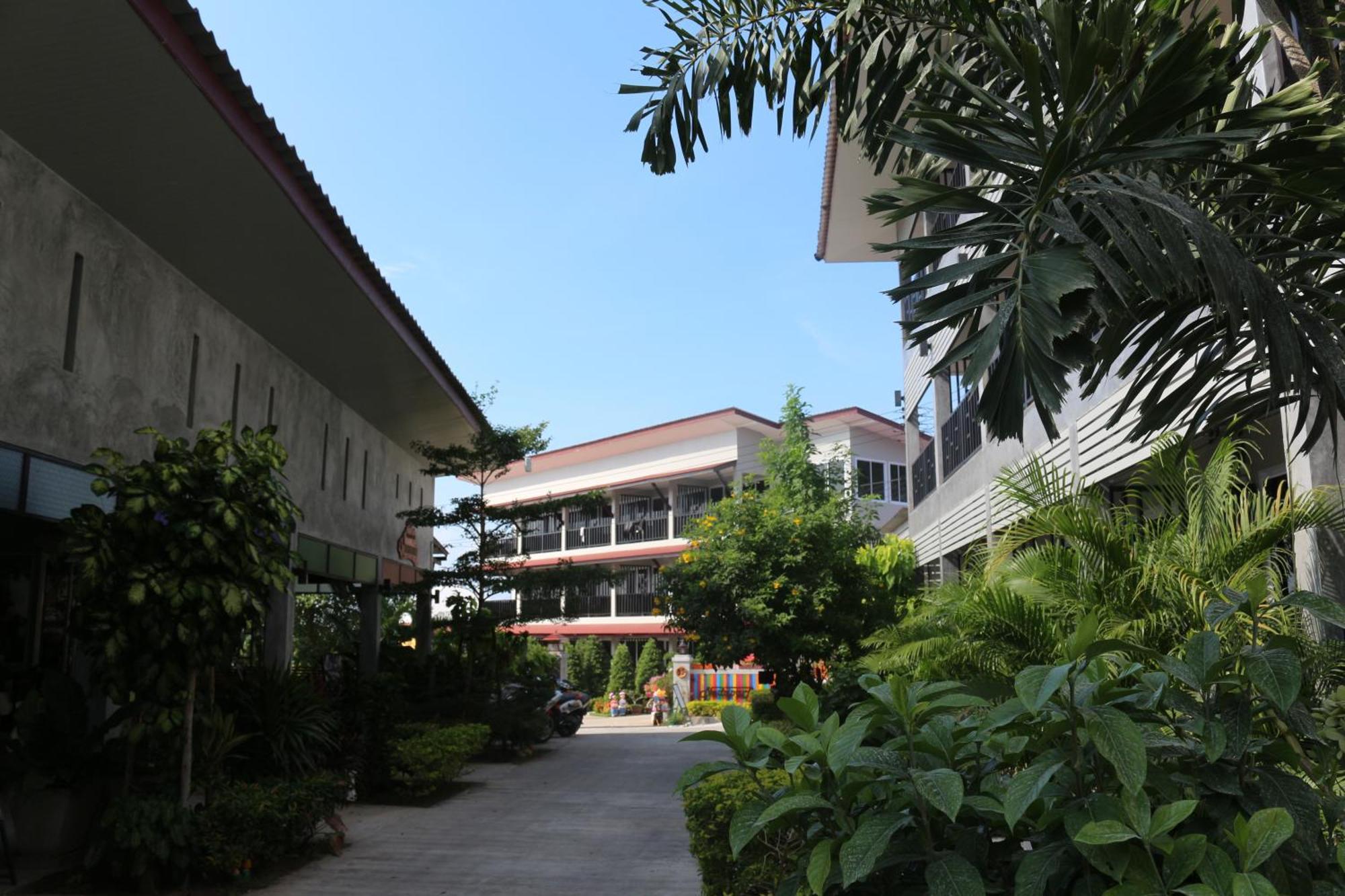 Baan Suan Ta Hotel Тау Номер фото