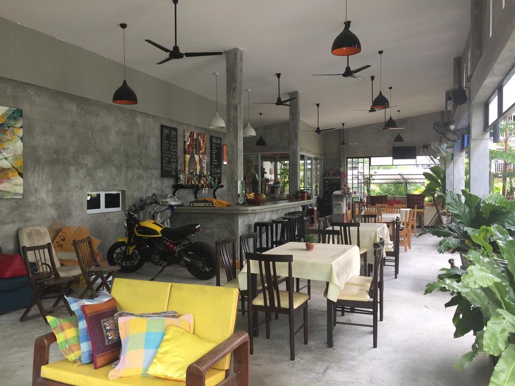 Baan Suan Ta Hotel Тау Экстерьер фото