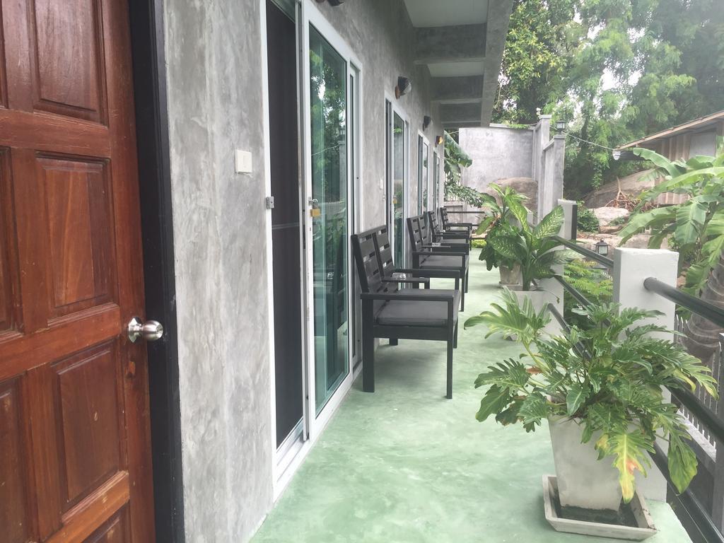 Baan Suan Ta Hotel Тау Экстерьер фото