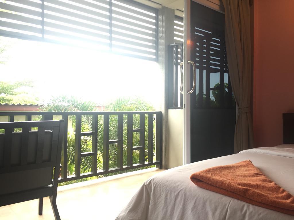 Baan Suan Ta Hotel Тау Экстерьер фото