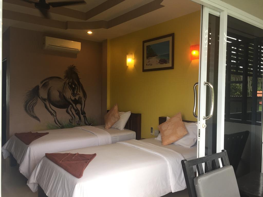 Baan Suan Ta Hotel Тау Экстерьер фото