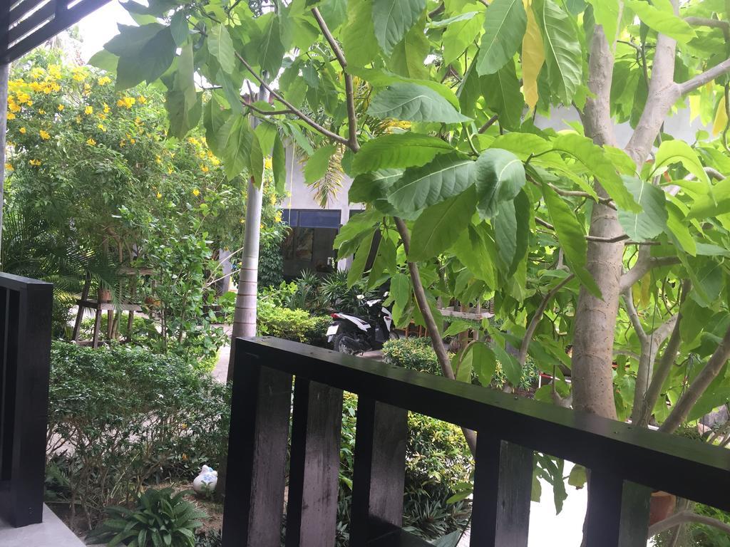 Baan Suan Ta Hotel Тау Экстерьер фото
